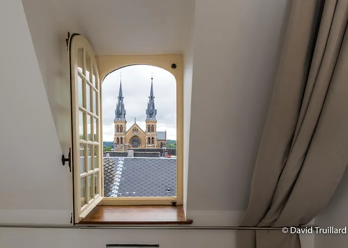 Mana - Te Fiti En Plein Centre De La Place Ducale Avec Vue Sur Les Toits
